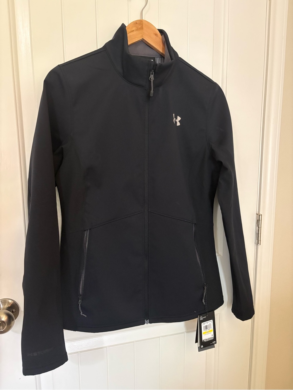 Under Armour Women’s Black Full-Zip Performance Jacket